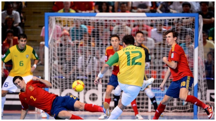 5 Perbedaan Jersey Futsal dan Jersey Sepak Bola. Udah Tahu?